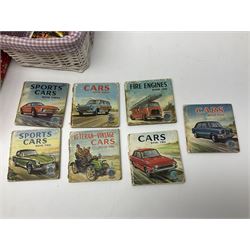 Complete set of Captain Scarlet 1967 Bubblegum cards, with incomplete set missing nos 1-3, with a small amount of books etc