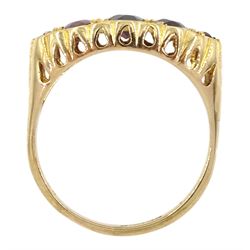 9ct gold five stone garnet ring, Birmingham 1973