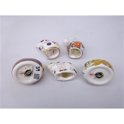  Five Royal Crown Derby paperweights: Bank Vole Exclusive, gold stopper, Poppy Mouse a Collectors Guild Exclusive and three Mice (5)  