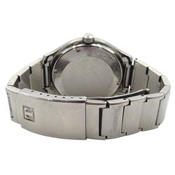 Tissot Seastar gentleman's stainless steel automatic wristwatch, black dial with date aperture, on original stainless steel bracelet