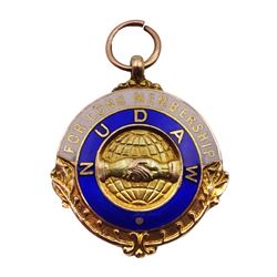 9ct gold enamel fob medallion, with personal inscription to reverse, Birmingham 1940 