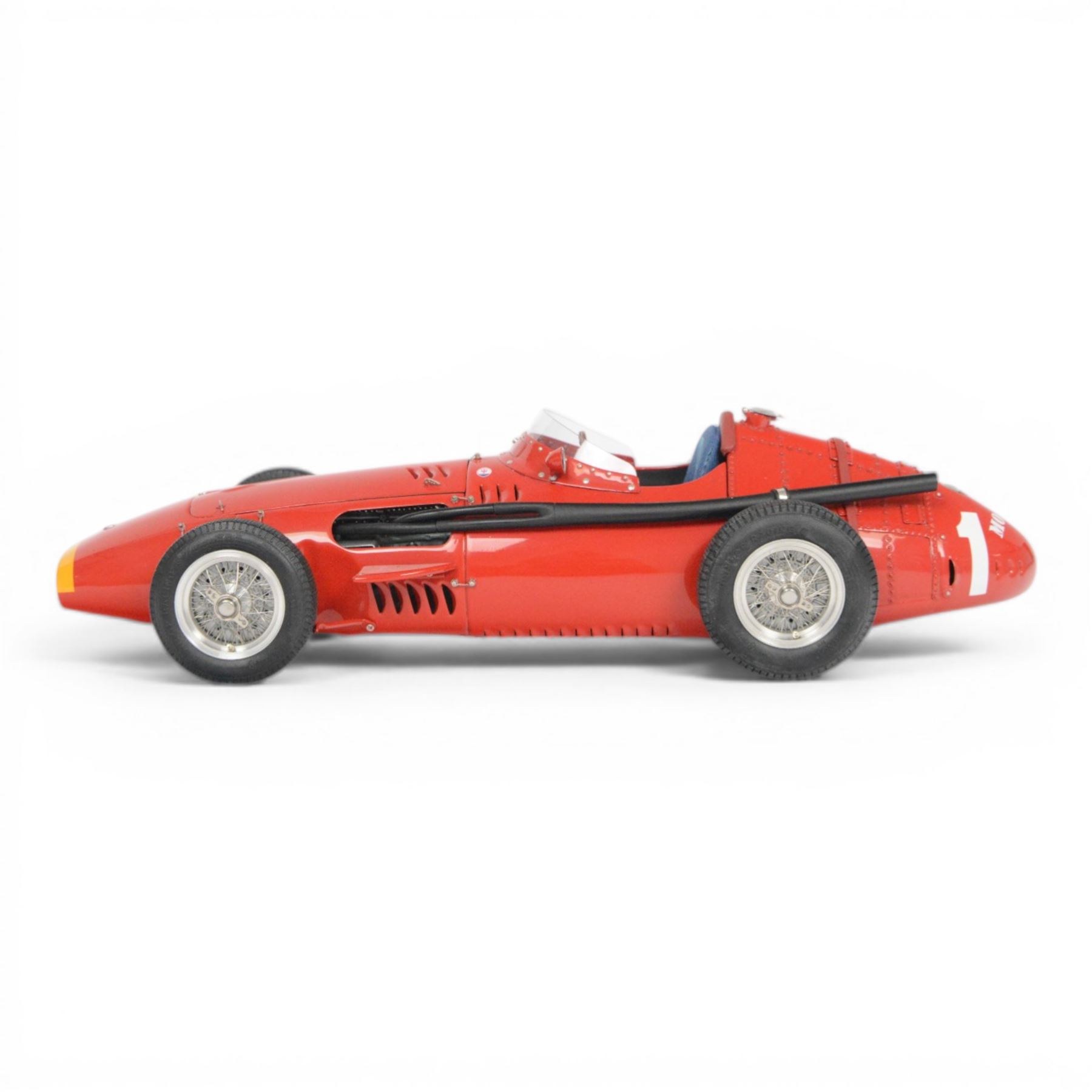 CMC 1:18 scale diecast model car no.M064 Maserati 250F 1957 Grand Prix Sieger racing no. 1 in red, boxed