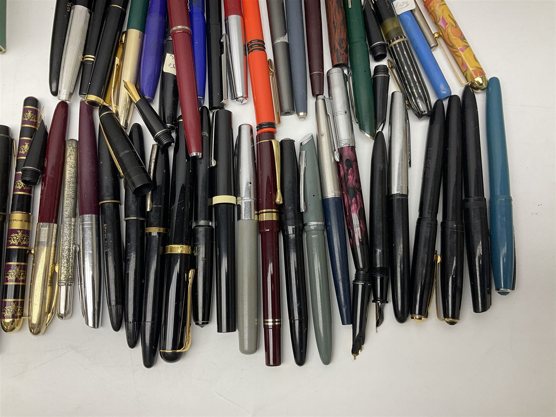 Large quantity of fountain and calligraphy pens, to include examples by Parker, Waterman, Platignum, Universal and Osmiroid, together with a selection of nibs