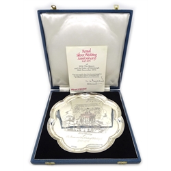 Royal Silver Wedding Anniversary silver salver limited edition 23/1000 by Ollivant & Botsford London 1972, engraved Windsor Castle scene, 20cm 9.8oz boxed with certificate