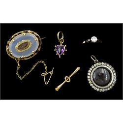 Victorian and later jewellery including gold amethyst heart pendant, gold chrysoprase mourning brooch, 'O'brooch, all 9ct, silver paste stone locket pendant and an 18ct gold single stone illusion set old cut diamond ring 