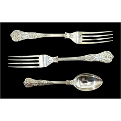 Two silver forks Queen pattern by Hugh Crawshaw, Sheffield 1988 and a similar teaspoon by W P & P, Sheffield 1962, approx 5.1oz