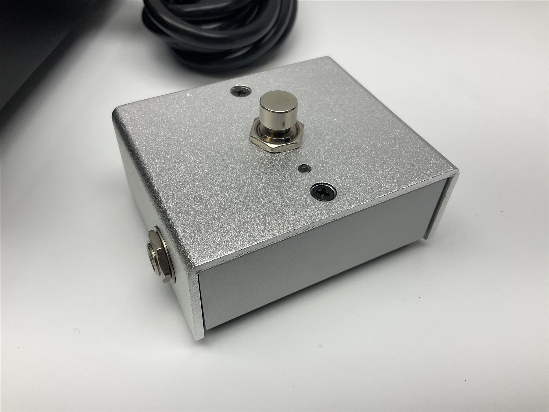 Gallien Krueger MB Fusion 800 amplifier still in factory packaging and delivery box; with additional RFB-111 remote foot controller