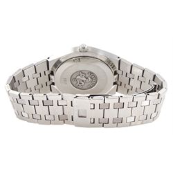 Omega Seamaster gentleman's stainless steel quartz wristwatch, Cal. 1342, dial with baton hour markers and date aperture, on stainless steel bracelet, with fold-over clasp, boxed with papers dated 1983