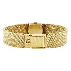 Omega ladies 9ct gold manual wind wristwatch, Cal. 484, silvered dial with baton hour markers, London 1968, on integral 9ct gold bracelet, hallmarked