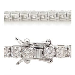 18ct white gold round brilliant cut diamond line bracelet, stamped, total diamond weight approx 6.20 carat
