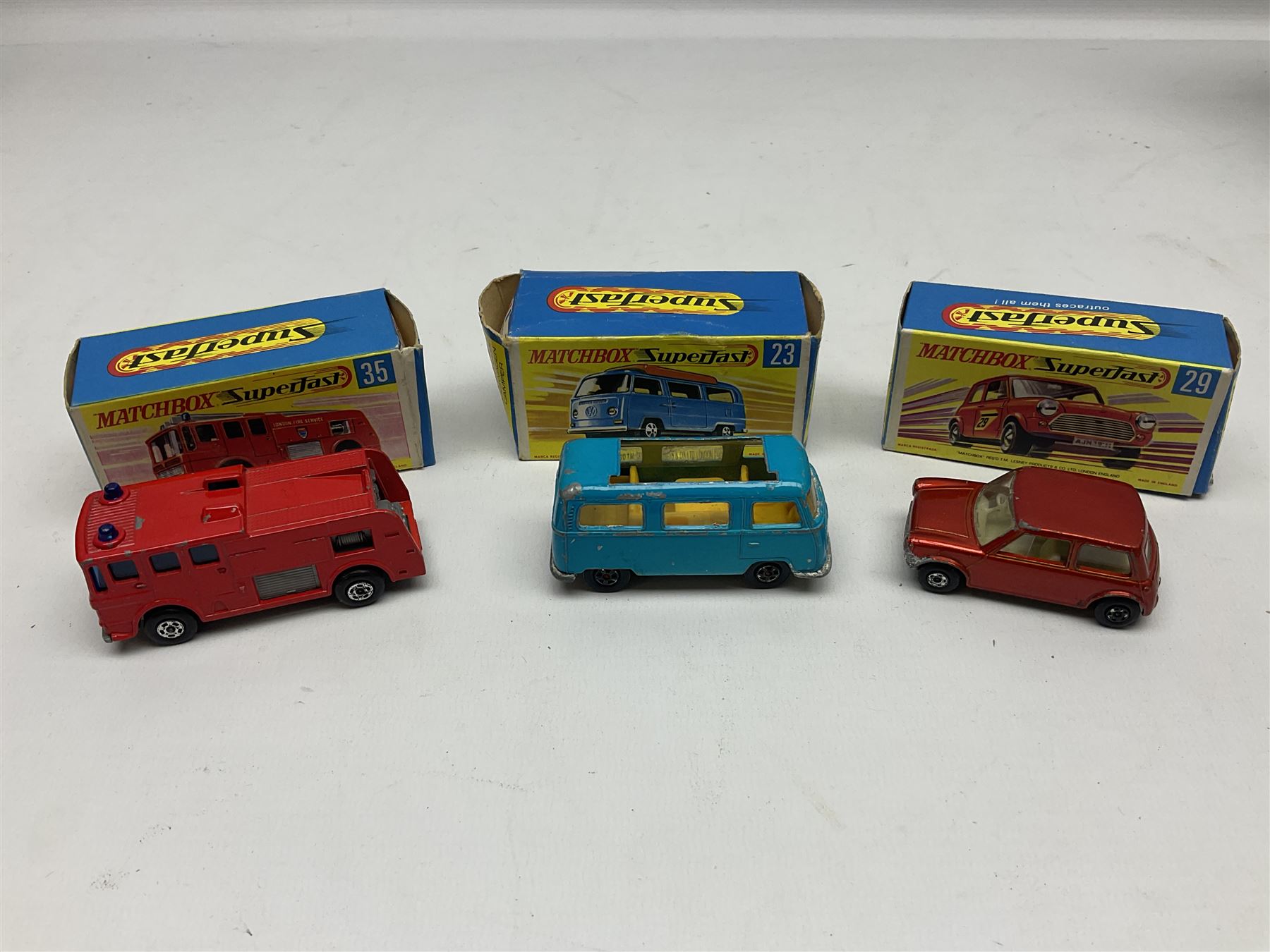 Lesney Matchbox - fifteen 1-75 Series comprising Nos.1e, 9e, 12c, 13d, 16d, 17f, 19e, 20c, 22c, 23e, 29d, two x 31c, 33d and 35c; all boxed (15)