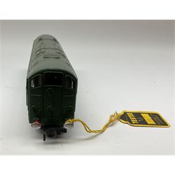 Hornby Dublo - two-rail 2233 Co-Bo Diesel Electric Locomotive No.D5702, boxed with factory packaging, oil, tested tag and instructions