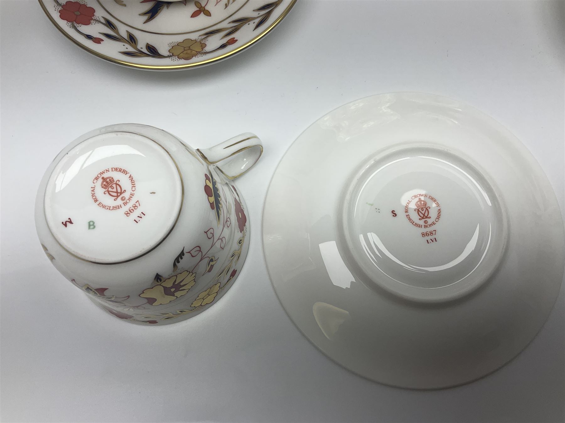 Royal Crown Derby Asian Rose pattern, tea set for four, comprising teacups, saucers and dessert plates (12)
