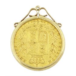 Queen Victoria 1865 gold shield back full sovereign coin, loose mounted in 9ct gold pendant