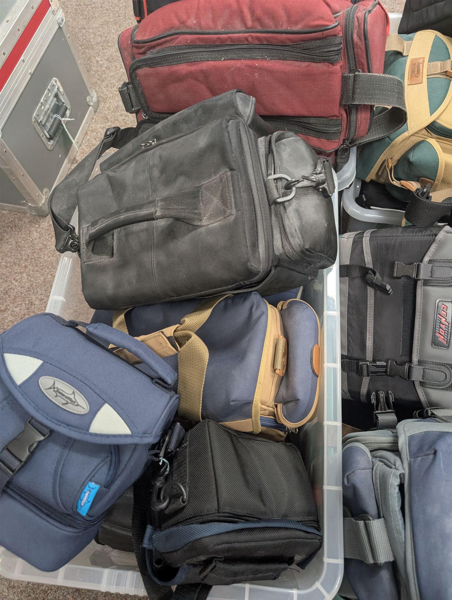 Large collection of camera bags and carry cases, including Lowepro, Town & Country, Nikon, Centon, Swordfish examples, in four boxes