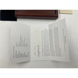 United States of America 2014 '50th Anniversary Kennedy half-dollar' gold proof coin, weighing 0.75 troy ounces of fine gold, cased with certificate