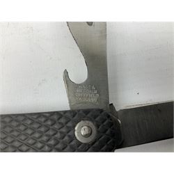 WW2 British army folding jack/clasp knife with blade and can opener marked with broad arrow and date 1944; a similar unmarked British army folding three-blade knife; and another later similar British Army knife marked Wade & Butcher Sheffield England (3)