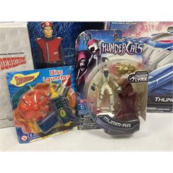 Miscellaneous toys to include Robert Harrop Fun Figurines of Captain Scarlet and Thunderbirds Braman the Robot; Thundercats Thundertank and Mumm-Ra; Stargate Mastadge Beast of Burden; various periodical issue metal figures for Star Wars, Buffy the Vampire Slayer, James Bond etc; all boxed (18)