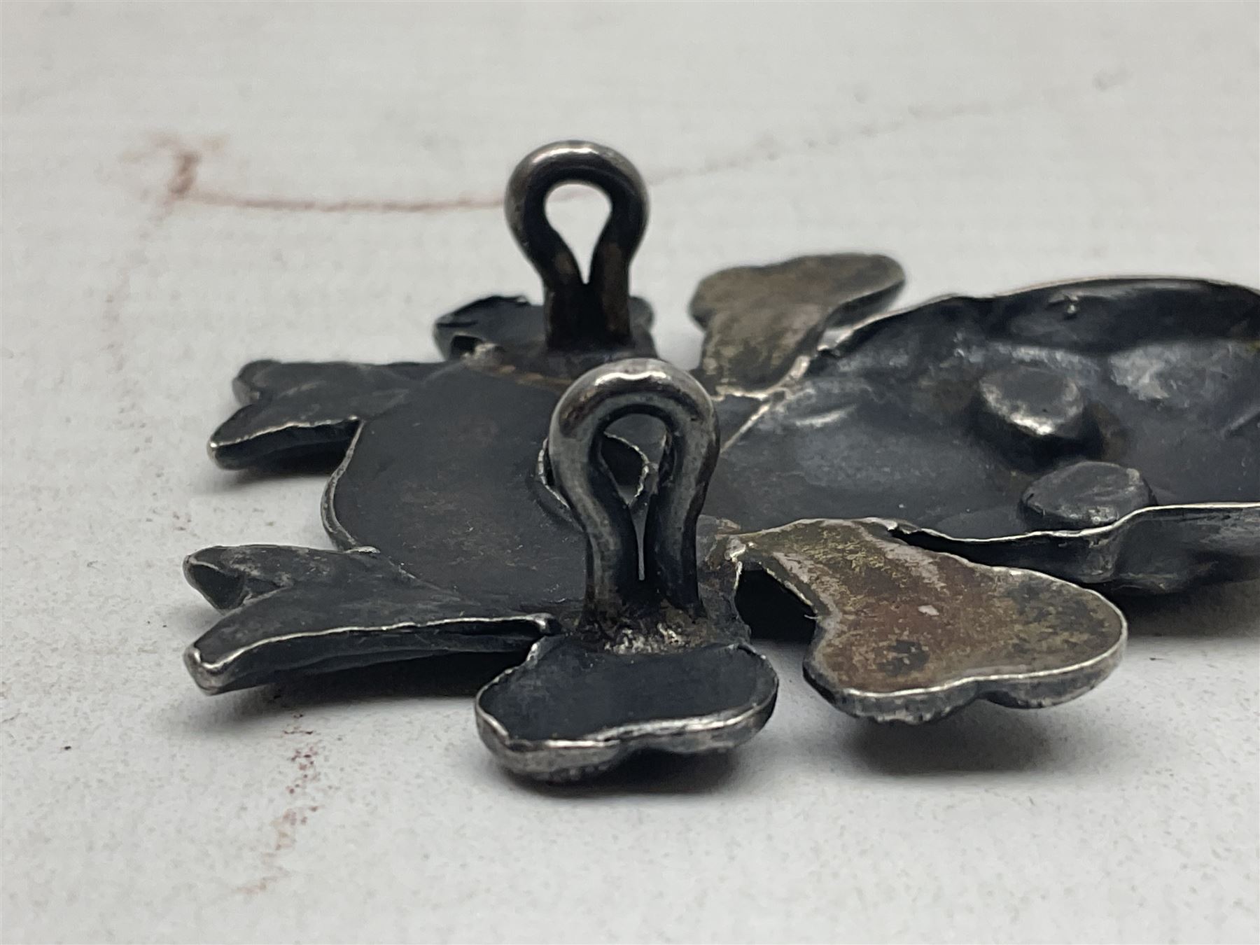 17th DCO Lancers Victorian NCO silver pre-1890 arm badge; early die-stamped skull and crossed bones stamped with Victoria head and lion; two loops verso