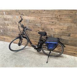 Kalkhoff Jubilee i7 electric bike and 11Ah battery, with charger lock and manual