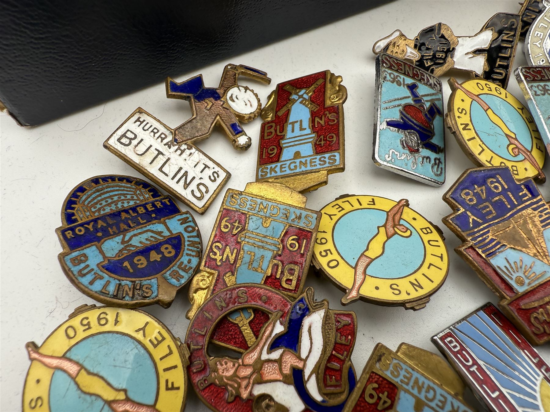 Collection of Butlins enamel pin badges, mostly 1940s/50s Filey examples, together with other enamel pins and costume jewellery