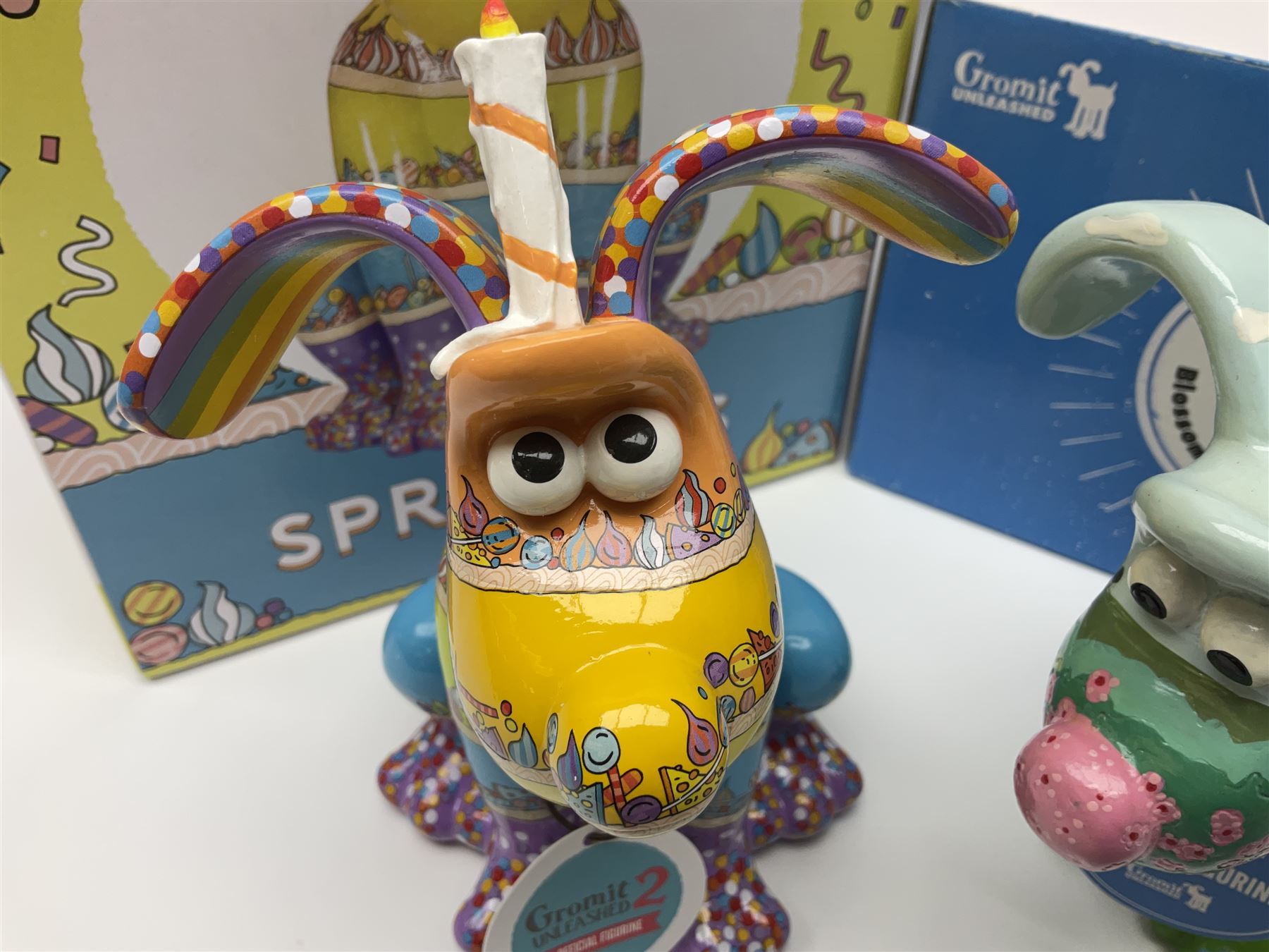 Wallace & Gromit - Gromit Unleashed: two Aardman Animations The Grand Appeal 'Gromit Unleashed' figures comprising Sprinkles and Blossom, both with boxes