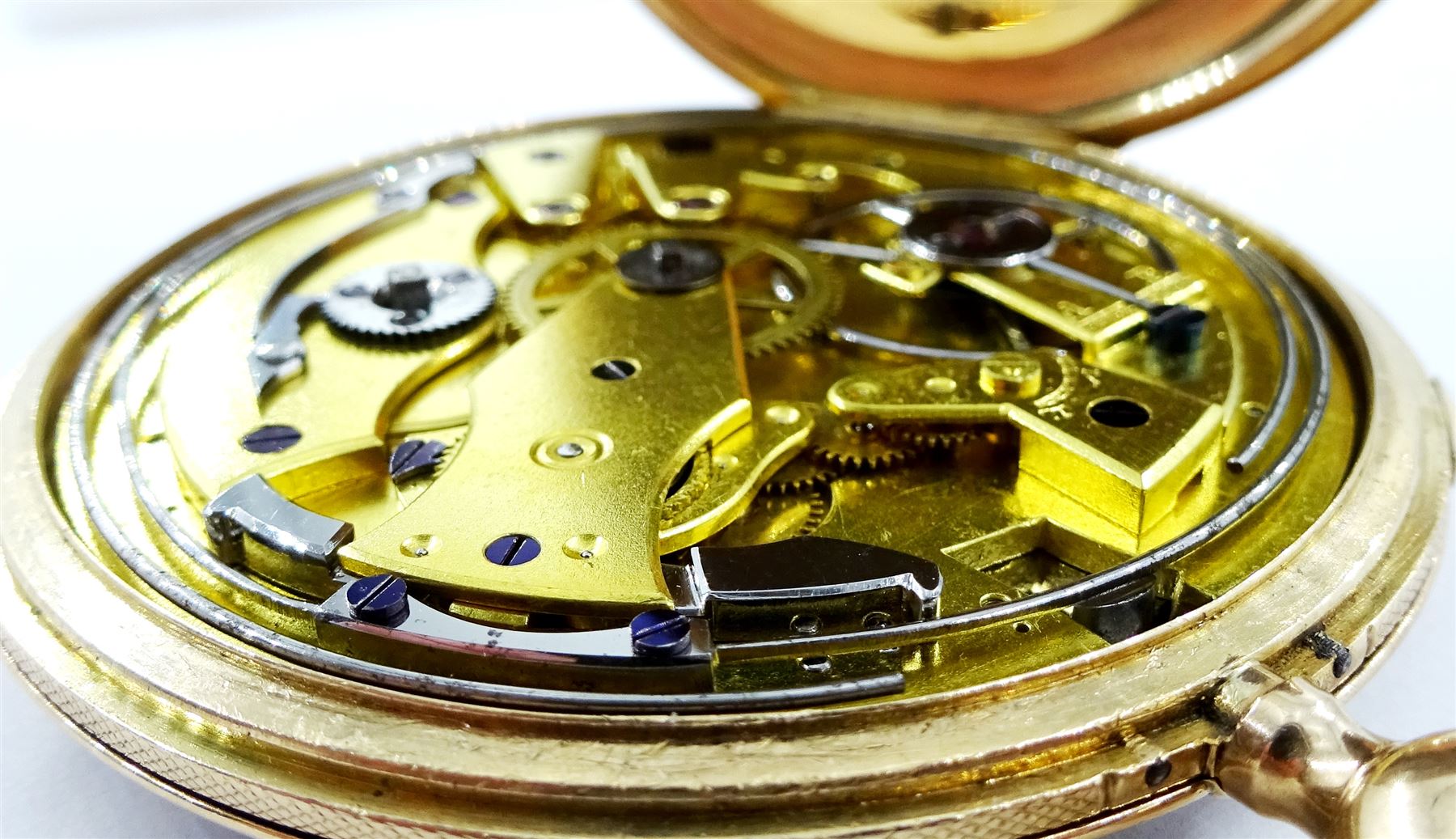 18ct gold open face key wound quarter repeating Swiss lever pocket watch by Garni en Pierre, No. 5090, the gold dust cover inscribed 'Echappement Libre a Ancre', plunge repeat in the pendant, silver engine turned dial with Roman numerals and subsidiary seconds dial