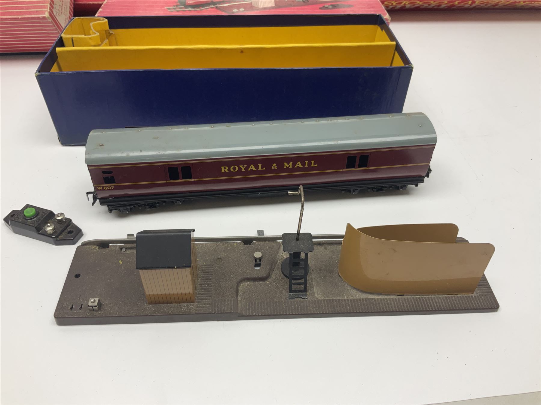 Hornby '00' gauge - LNER Heavy Goods Electric train Set with Class B12 4-6-0 locomotive No.8509, tender, seven wagons and accessories; boxed; Class 52 'Western' Diesel Hydraulic C-C locomotive 'Western Courier' No.D1062; Class 3F 'Jinty' 0-6-0 tank locomotive No.47606; and six goods wagons; two power controllers and oddments of track; all unboxed; together with Hornby Dublo TPO Mail Van Set with separate Line Side Apparatus and Junction Signals; all boxed