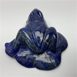 Carved Lapis lazuli carved figure of a frog on a lillypad, H3cm