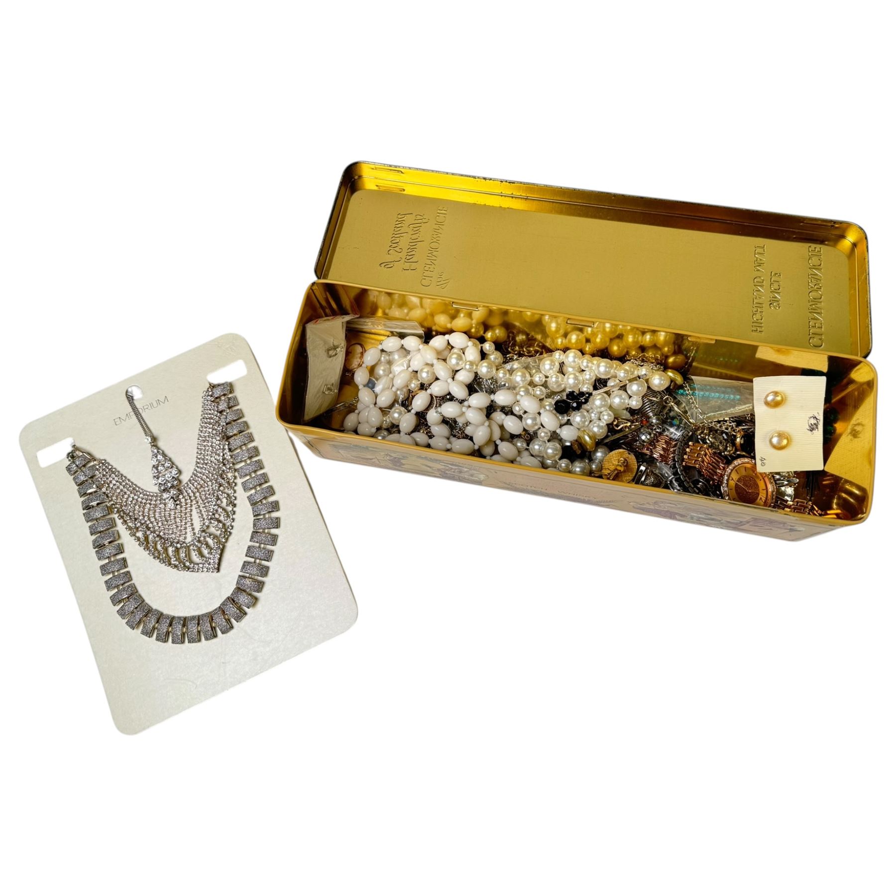 9ct gold cameo pendant and a collection of costume jewellery