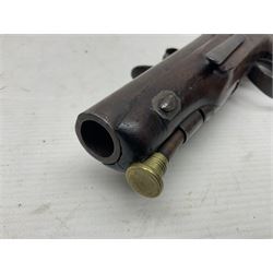 Early 19th century Wm. Hollis flintlock belt or pocket pistol, approximately 20 bore, the 10cm barrel with ram rod under, engraved lock plate with maker's name and roller frizzen, engraved trigger guard with pineapple finial and walnut stock with chequered grip L25cm overall