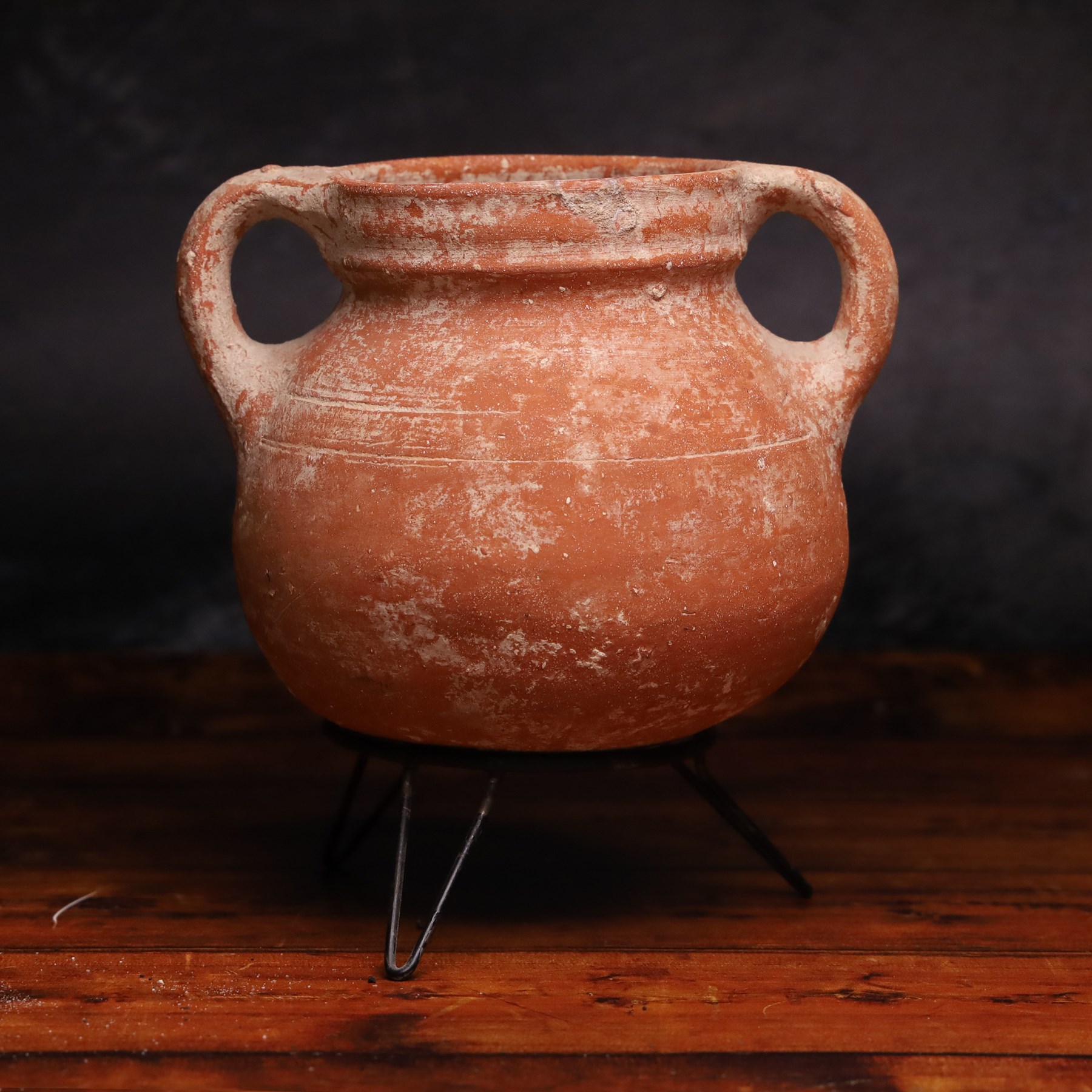 Second Israelite period terracotta twin handled cooking pot, H12cm