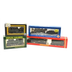 HO scale/'00' gauge - four locomotives comprising Bachmann Baltimore & Ohio USRA 0-6-0 with smoke facility and sloped tender; Hornby Class 49XX 'Hall' 4-6-0 'Hagley Hall' No.4930; Replica Class 57XX Pannier Tank 0-6-0T No.7768; and Dapol Class 14XX 0-4-2 tank, all boxed and virtually mint (4)