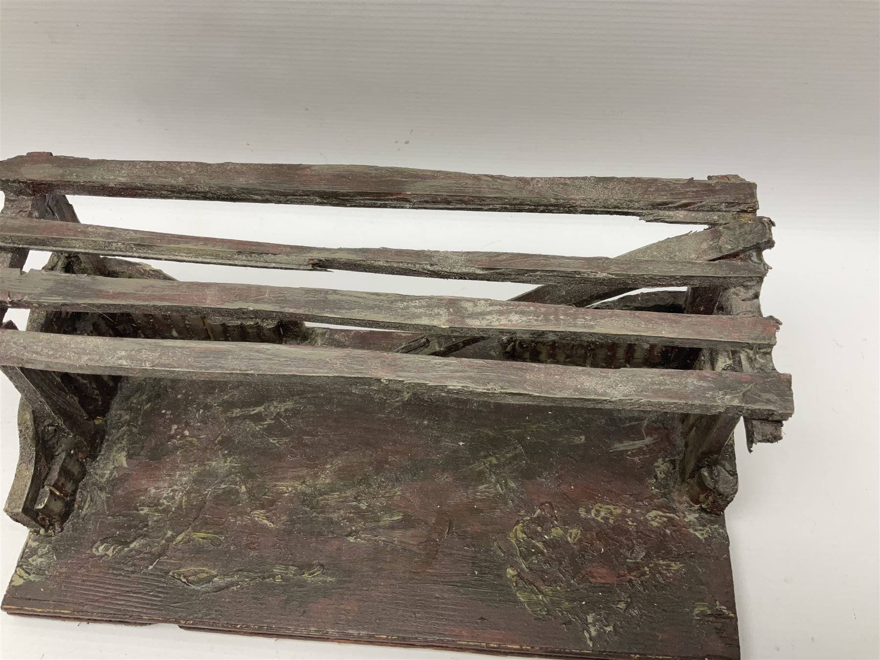 Lineol type artillery gun emplacement, H13cm, L31cm 