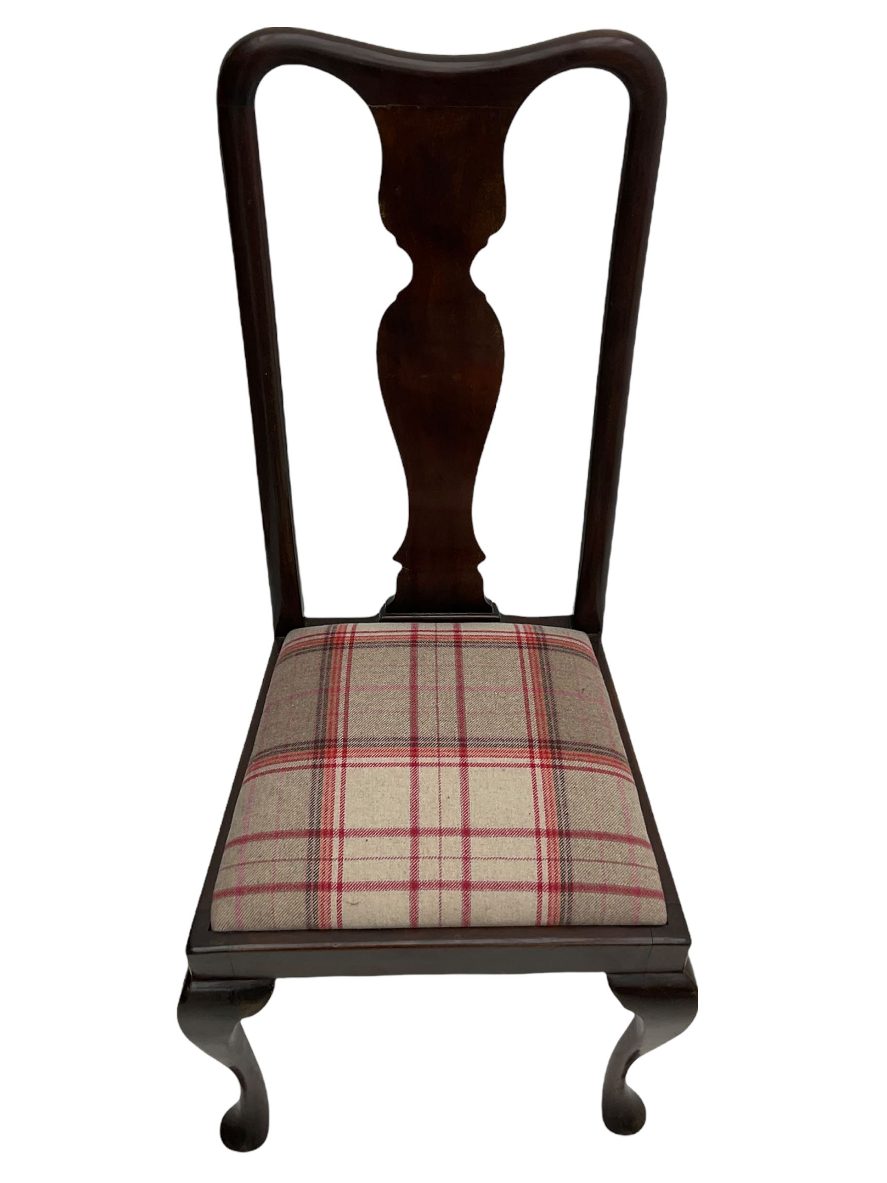 Mixed set of twelve early 20th century mahogany Queen Anne style dining chairs, all with shaped vase backs and cabriole front supports, matching drop-in seats upholstered in tartan patterned fabric