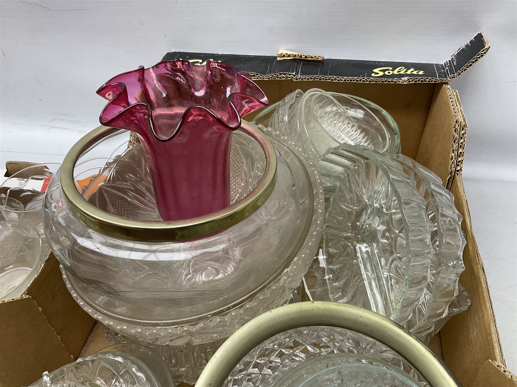 Large collection of glassware to include Schweppes soda syphon, Murano, vases, drinking glasses, coloured glass, cranberry etc in seven boxes