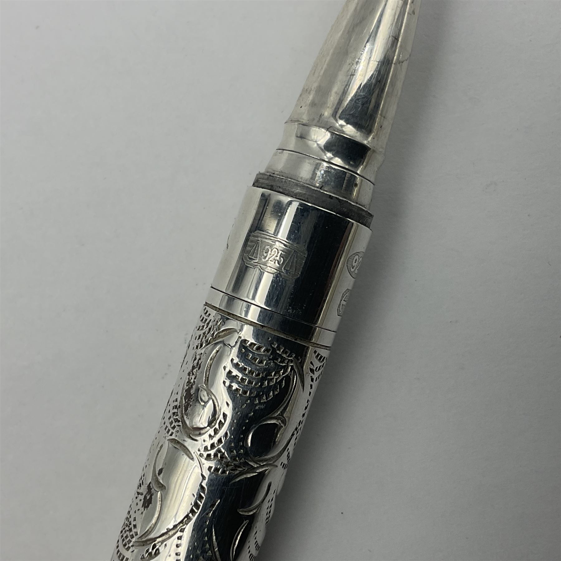 Silver Yard-o-Led Viceroy ballpoint pen, the foliate engraved barrel and cap hallmarked Birmingham 2004 and stamped 925, L11cm
