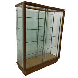 Mid to late 20th century glazed display cabinet, oak and wood finish, fitted with adjustable glass shelves, with removable lock