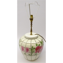  Wedgwood Imperial Porcelain table lamp, decorated with roses, H48cm   
