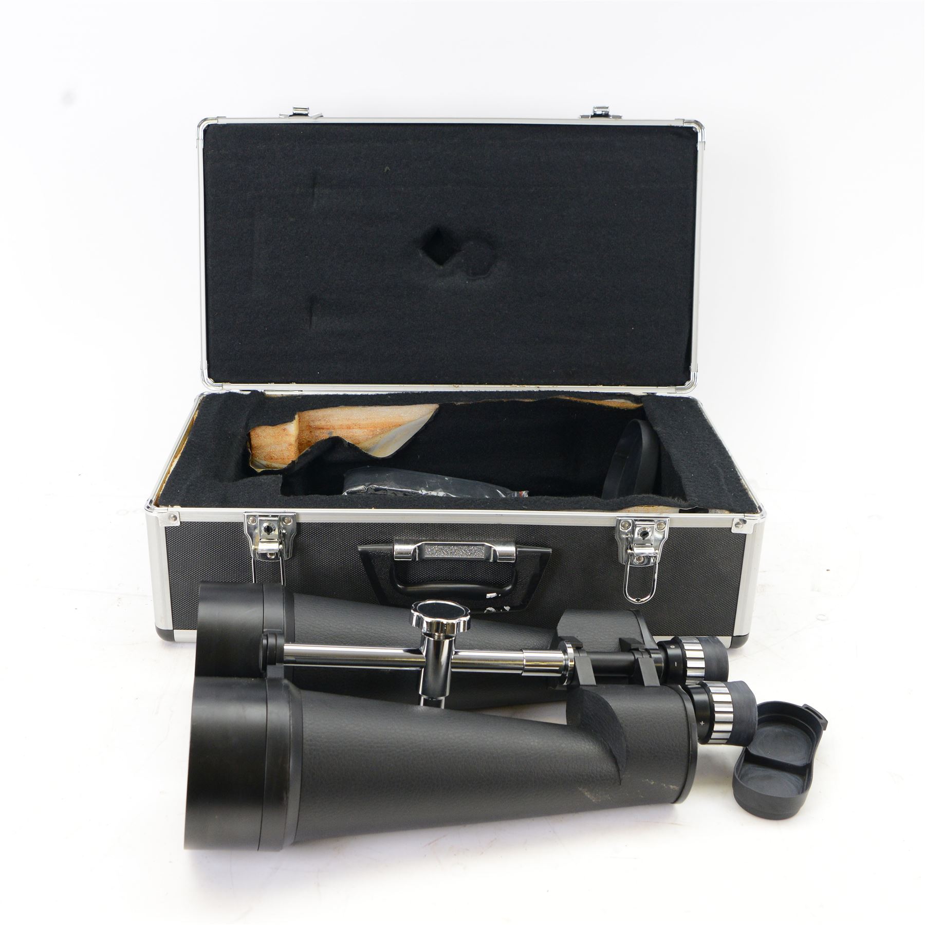 Helios 25 x 100 waterproof binoculars, with lens caps and strap, contained within flight case