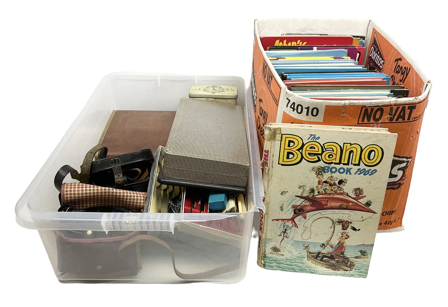 Ekco transistor portable radio, Kodak Brownie Cresta camera in case, Castle & Co Hull binoculars in case, 1970s and later annuals to include Beano, 1926 The Picture Show annual, silver-plate etc