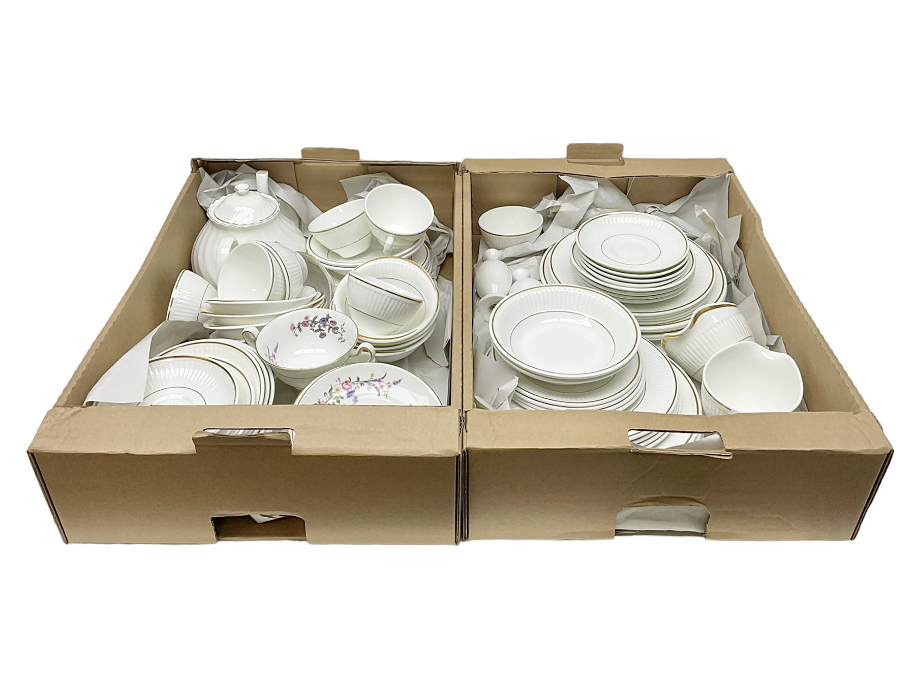 Wedgwood Insignia pattern tea and dinner wares, Wedgwood Chelsea gold pattern teapot and two Wedgwood soup bowls and saucers