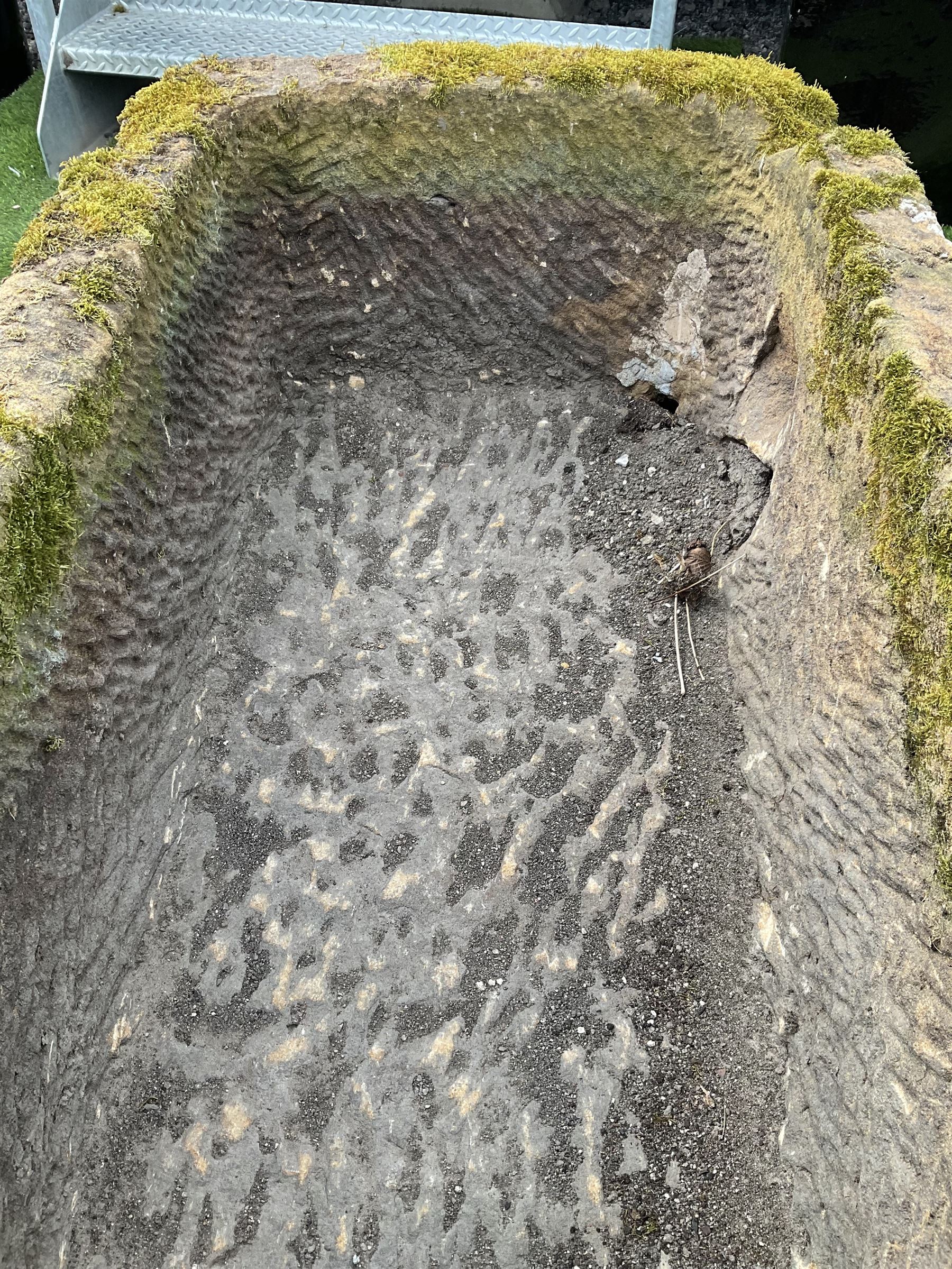 19th century rectangular deep stone trough - THIS LOT IS TO BE COLLECTED BY APPOINTMENT FROM DUGGLEBY STORAGE, GREAT HILL, EASTFIELD, SCARBOROUGH, YO11 3TX