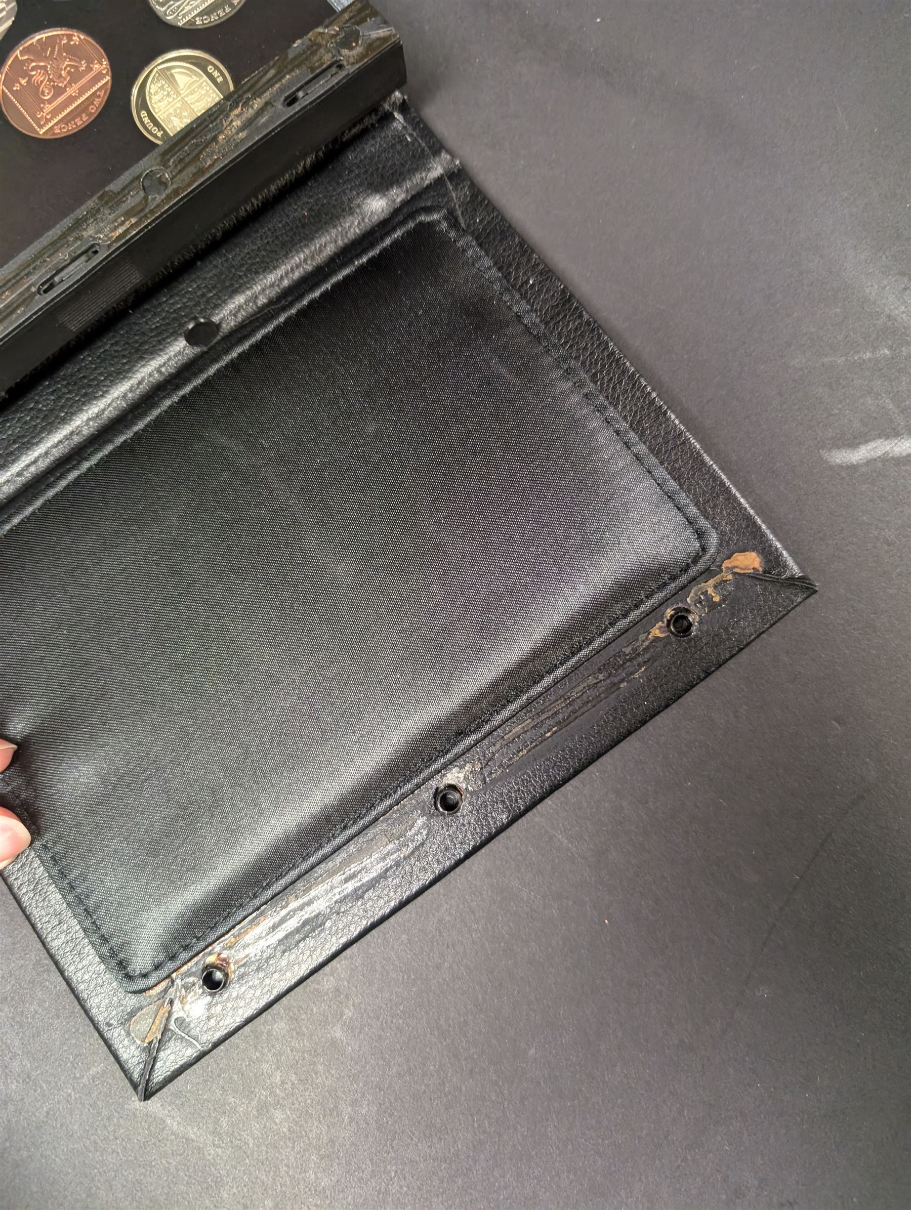 The Royal Mint United Kingdom 2009 proof coin set, including Kew Gardens fifty pence coin, cased