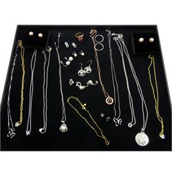 Collection of silver and stone set silver jewellery including three pairs of pearl stud earrings, pearl and cubic zirconia pendant necklace, two pairs of simulated pearl pendant earrings, cubic zirconia necklaces etc, all stamped 925 and with boxes 