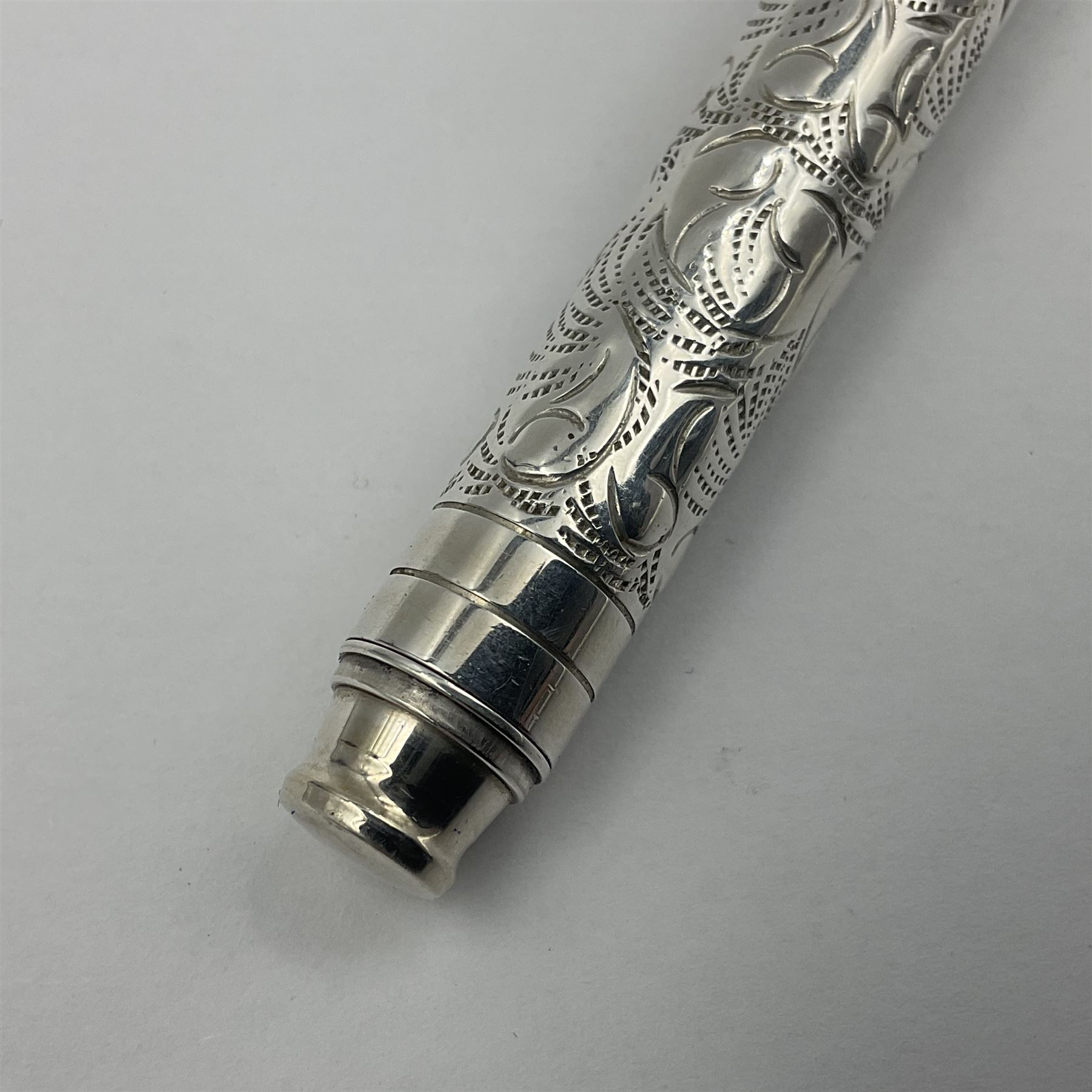 Silver Yard-o-Led Viceroy ballpoint pen, the foliate engraved barrel and cap hallmarked Birmingham 2004 and stamped 925, L11cm