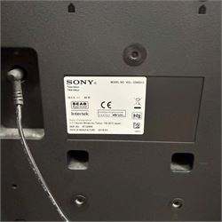 Sony 32'' KDL-32WE613 television with remote