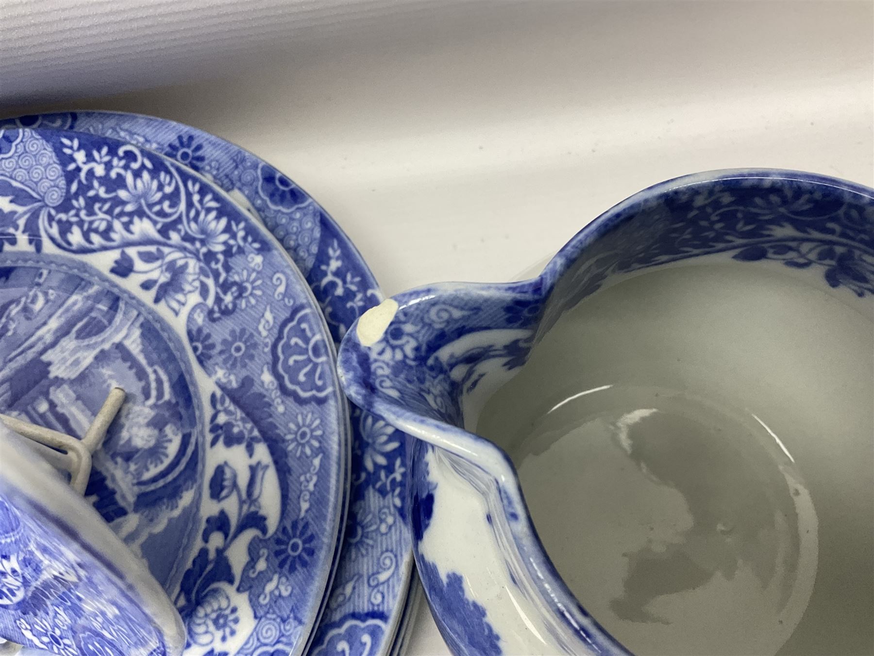 Copeland Spode Italian pattern tea and dinner wares, including hor d'oeuvres dish, tureen and cover, coffee pot, six coffee cans and saucers, etc, all with blue printed marks beneath (40)