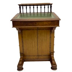 Late Victorian oak and walnut Davenport desk, raised gallery shelf, leather topped writing slope, four right hand side drawers