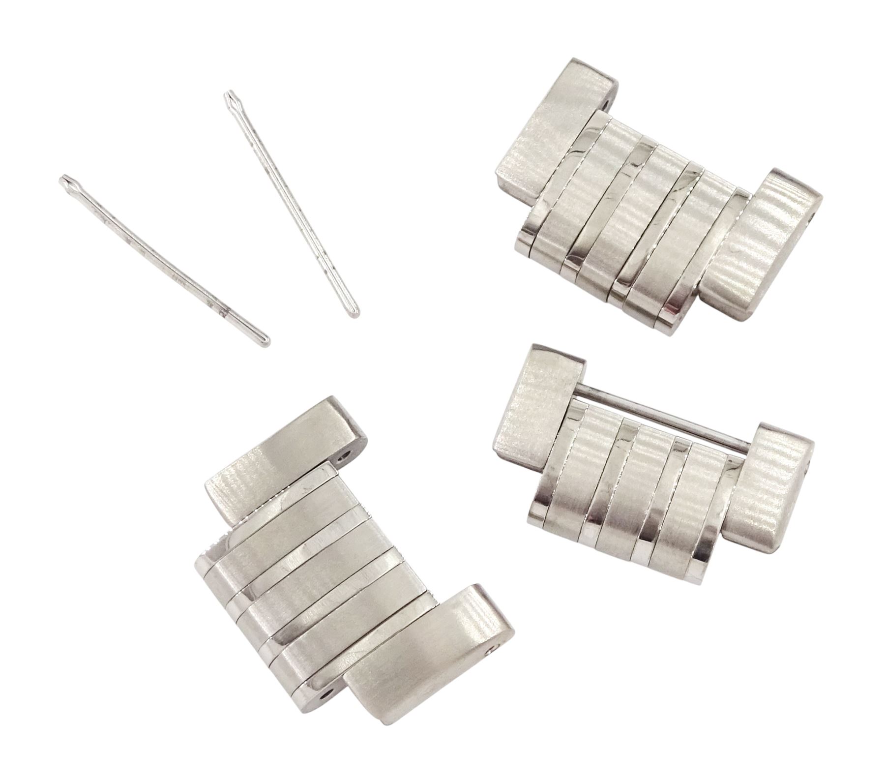 Oris TT3 gentleman's titanium automatic wristwatch, Ref. 7589, black dial with Arabic hour markers and day / date aperture, on original titanium bracelet, boxed with receipt dated 2009